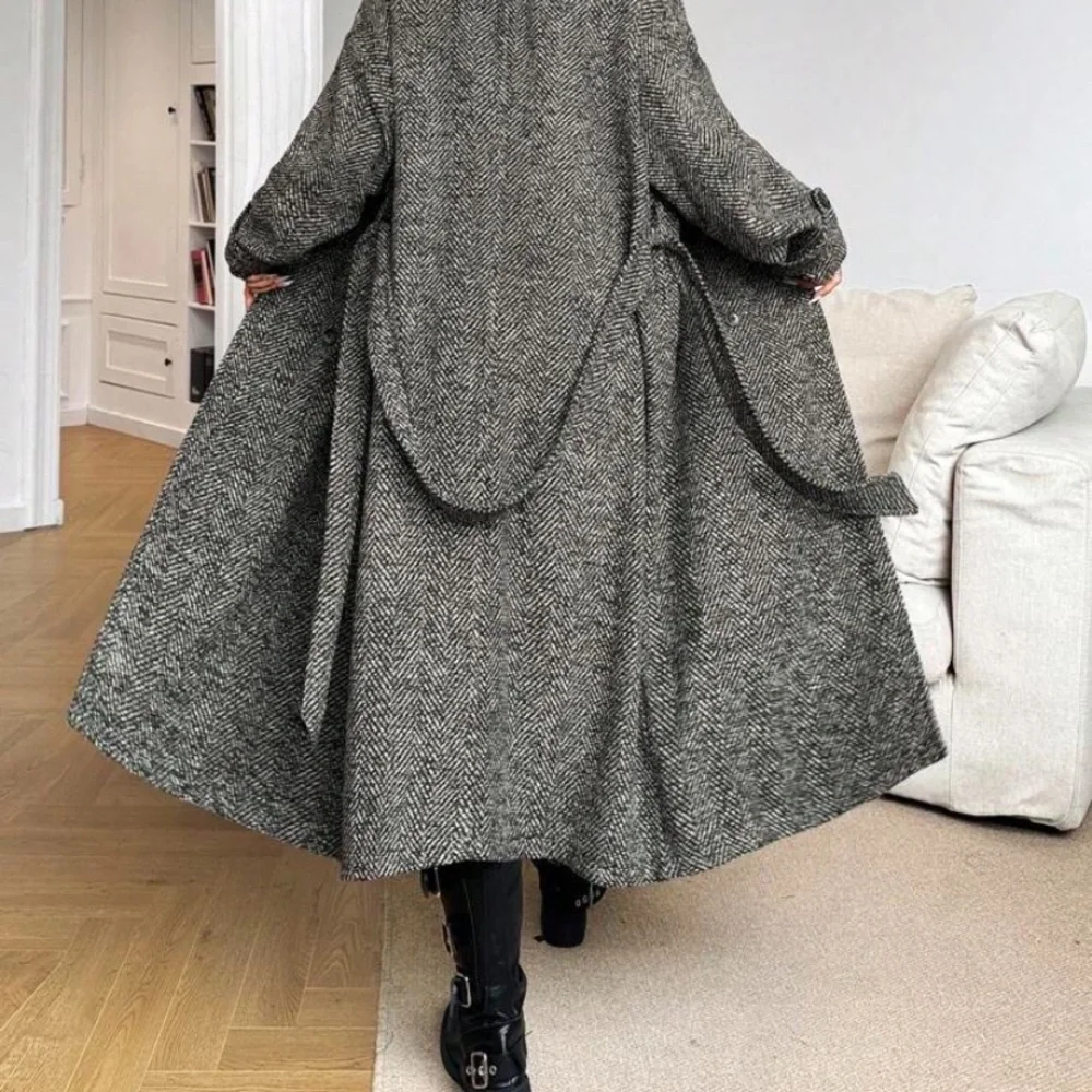 Trench Coat - Picture 3 of 5